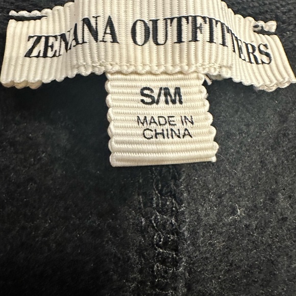 Zenana Outfitters Black Long Sleeve Dress W/Pockets!!! sweatshirt Style - Picture 4 of 4